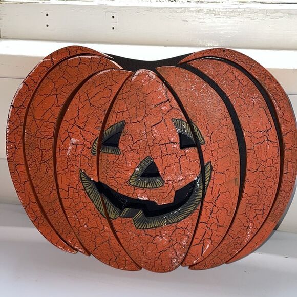 Random lot of Halloween Decorations- witch, plastic & wooden Jack O Lantern - Picture 3 of 5